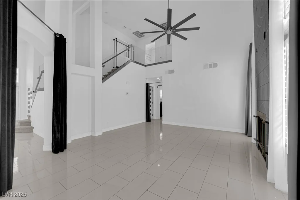 4604 Barnes, Las Vegas, NV 89147