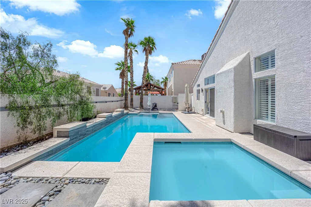 4604 Barnes, Las Vegas, NV 89147