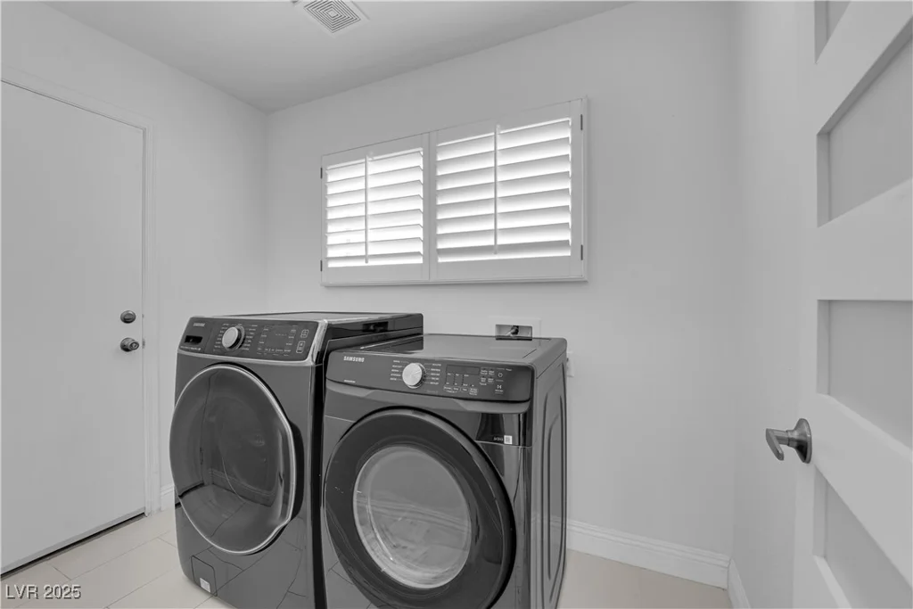 4604 Barnes, Las Vegas, NV 89147
