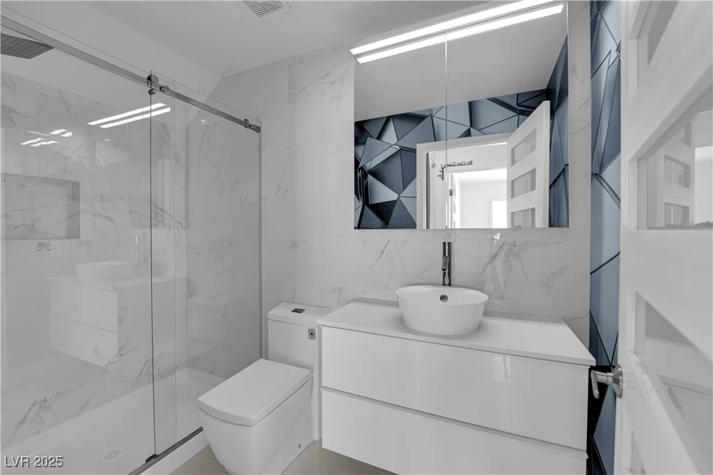 4604 Barnes, Las Vegas, NV 89147