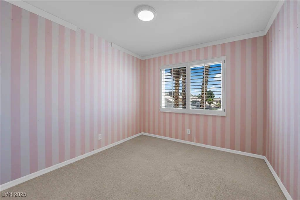 4604 Barnes, Las Vegas, NV 89147