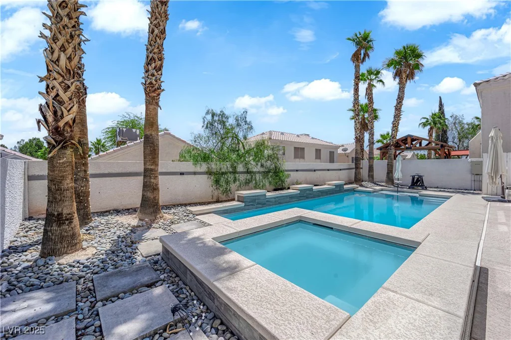 4604 Barnes, Las Vegas, NV 89147