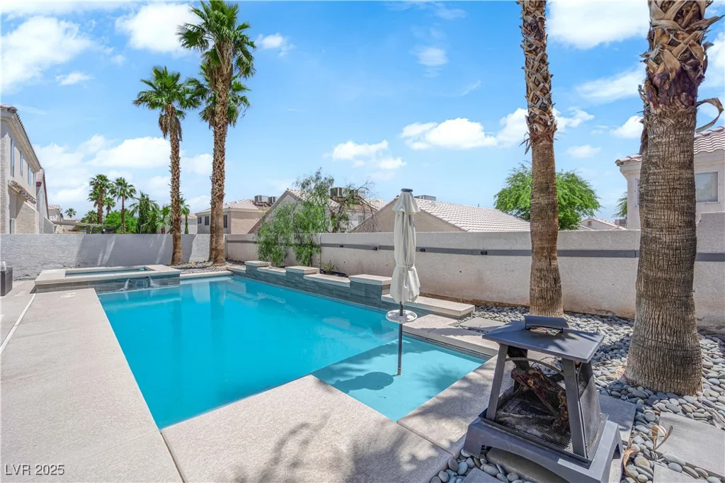 4604 Barnes, Las Vegas, NV 89147