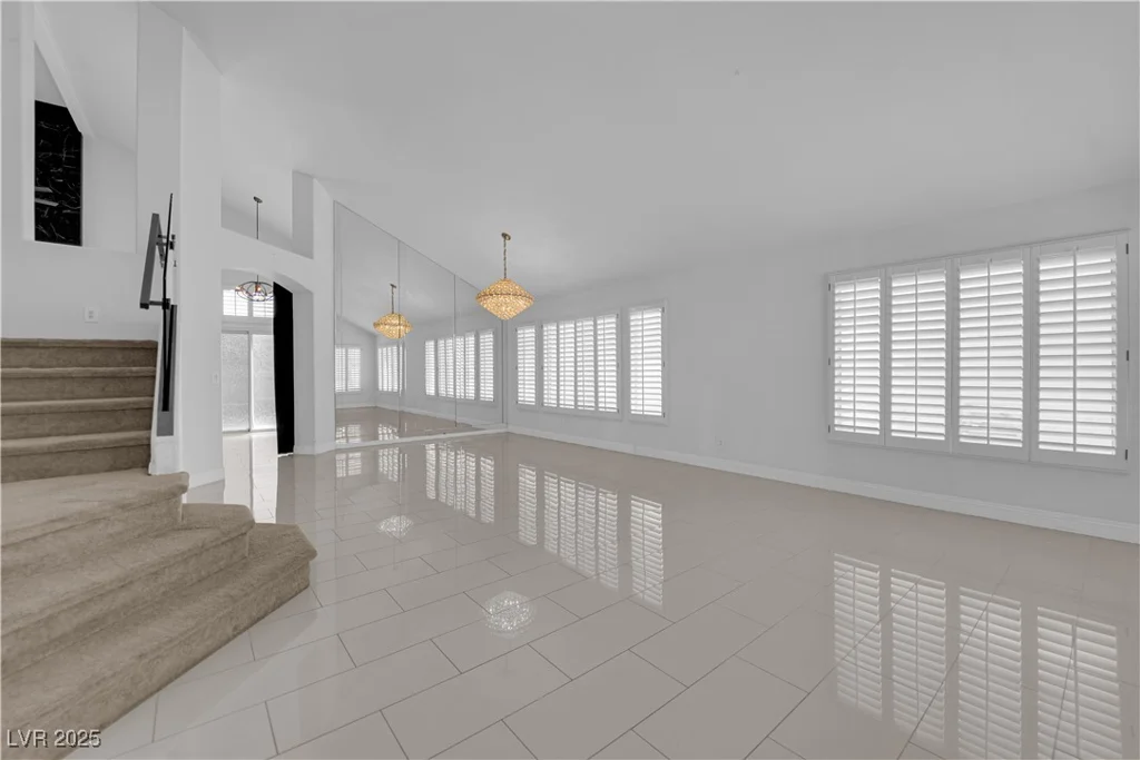 4604 Barnes, Las Vegas, NV 89147