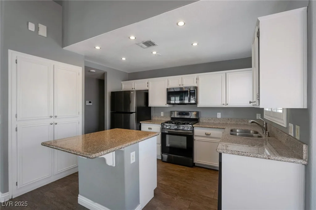 7500 Sea Spray, Las Vegas, NV 89128