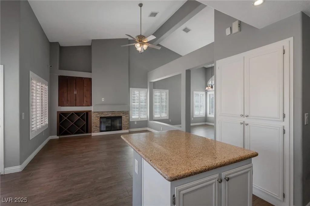 7500 Sea Spray, Las Vegas, NV 89128