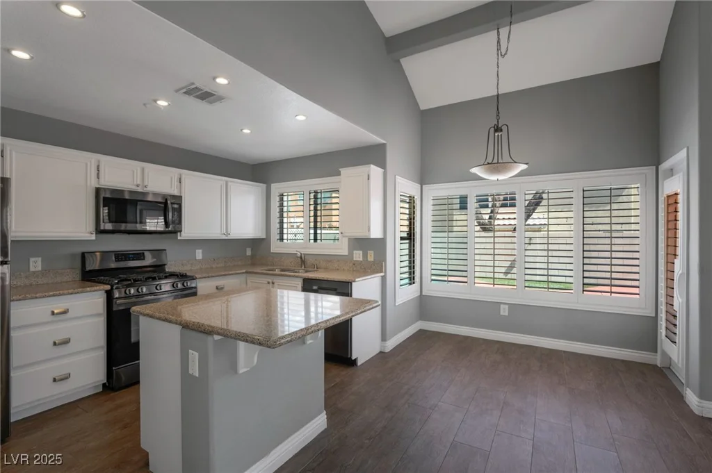 7500 Sea Spray, Las Vegas, NV 89128