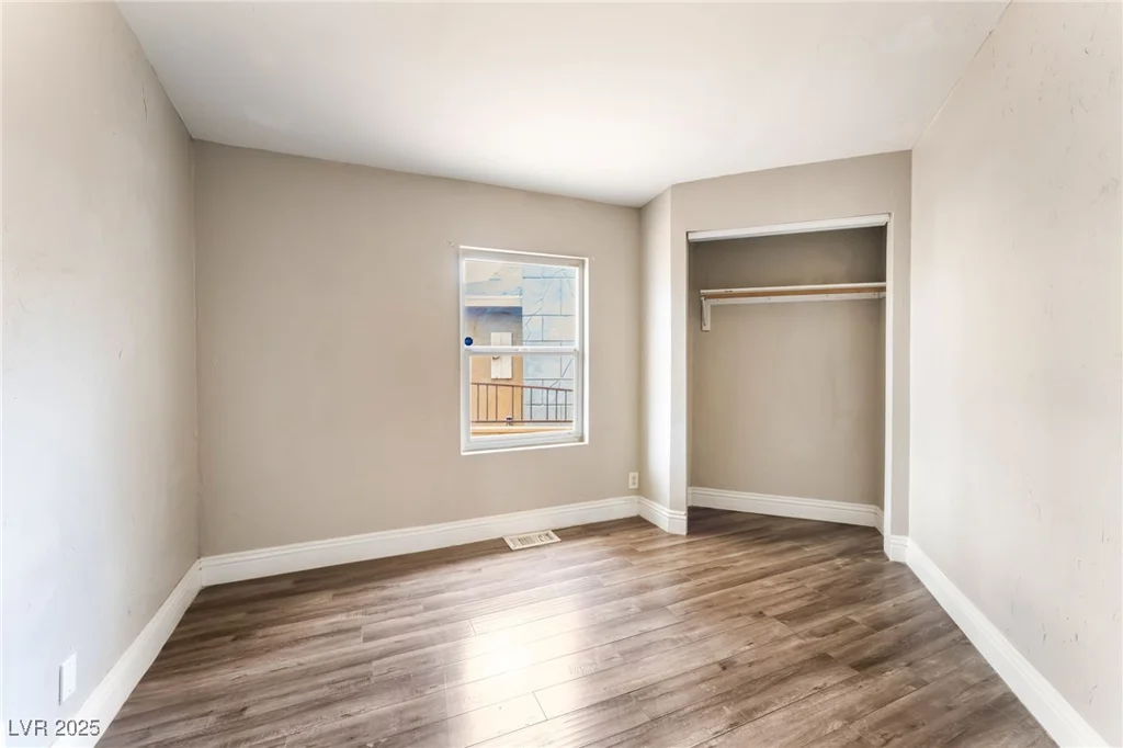 2301 Maverick, Las Vegas, NV 89108