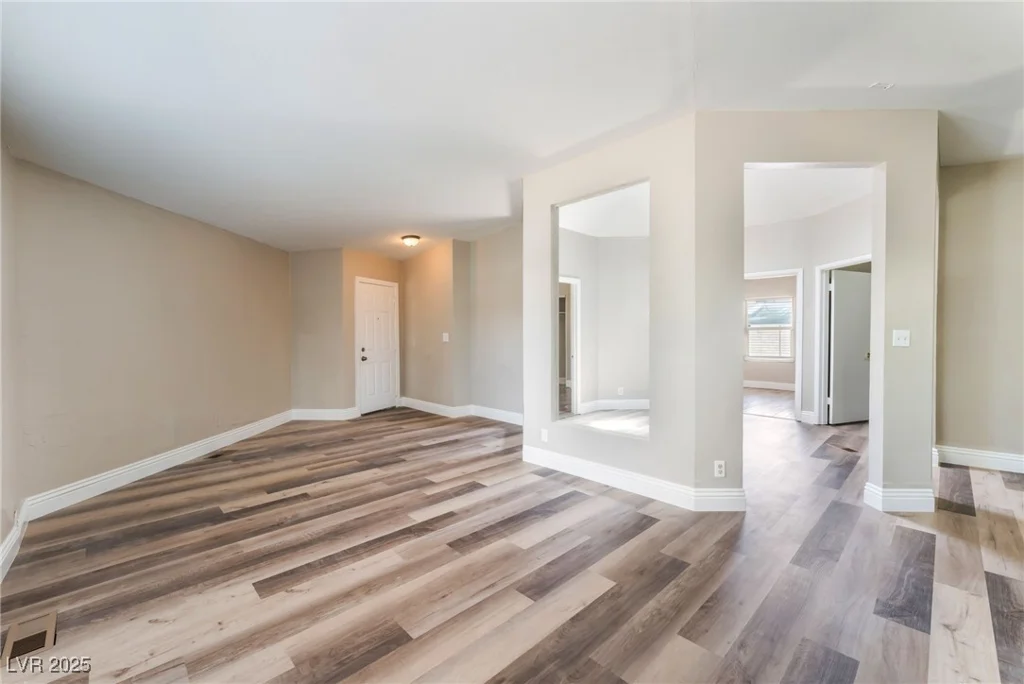2301 Maverick, Las Vegas, NV 89108