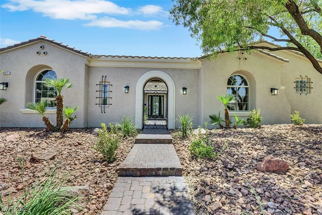 10277 Roma Madre, Las Vegas, NV 89135