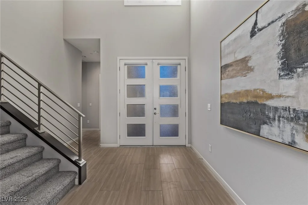 30 Hilltop Crest, Henderson, NV 89011
