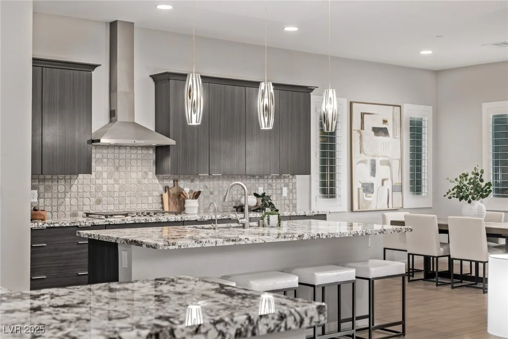 30 Hilltop Crest, Henderson, NV 89011