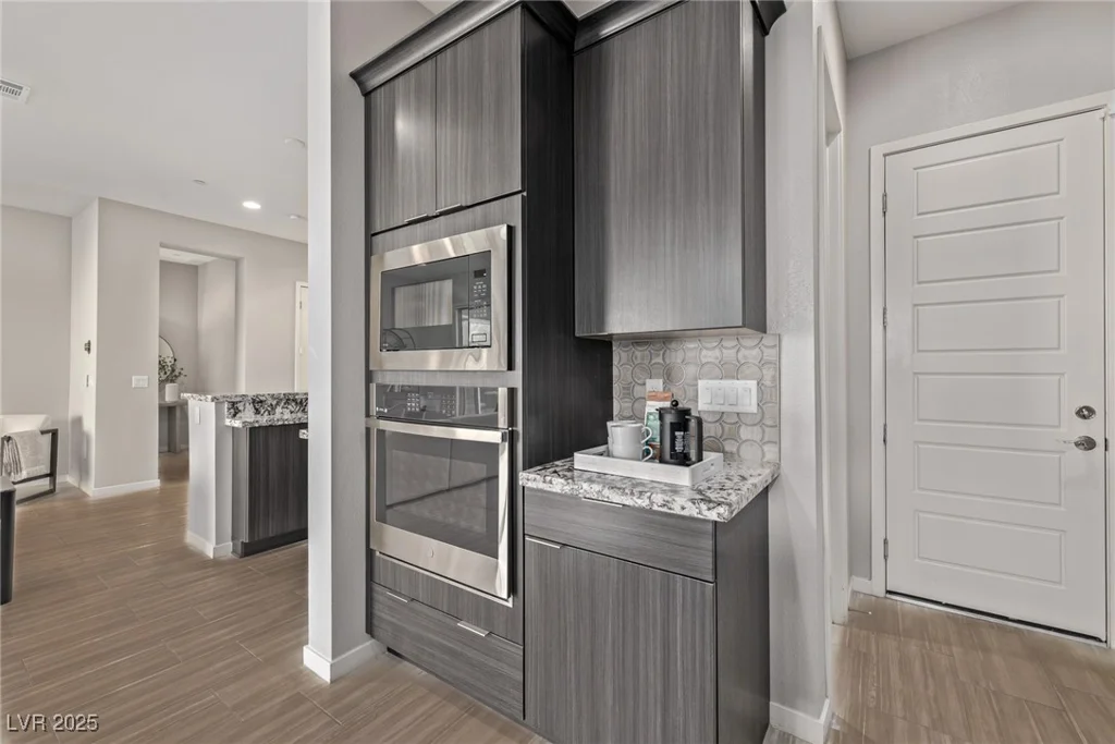 30 Hilltop Crest, Henderson, NV 89011