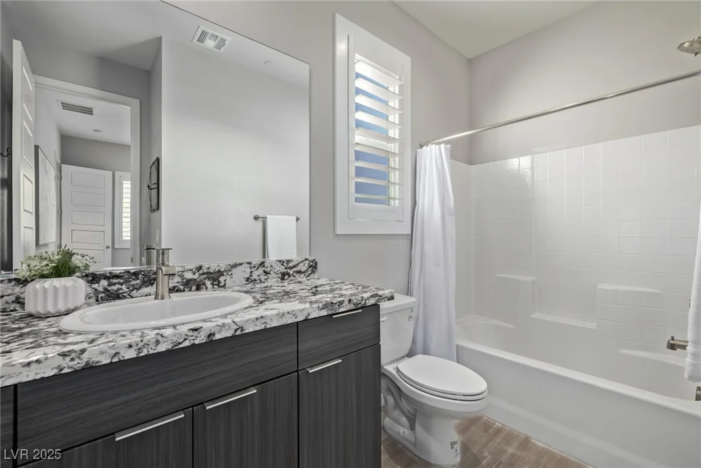 30 Hilltop Crest, Henderson, NV 89011