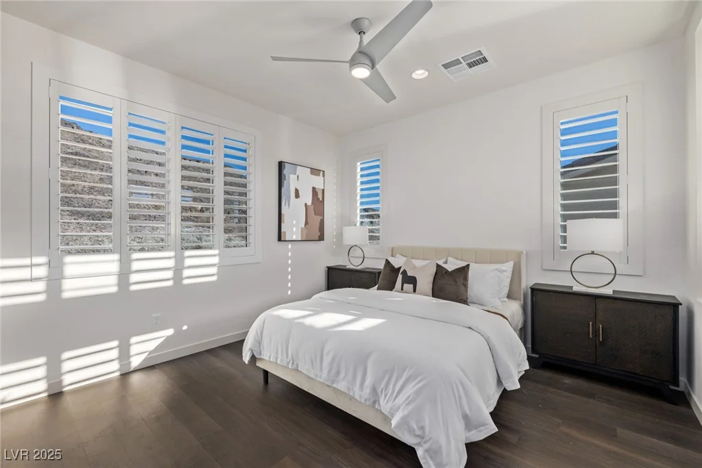 30 Hilltop Crest, Henderson, NV 89011