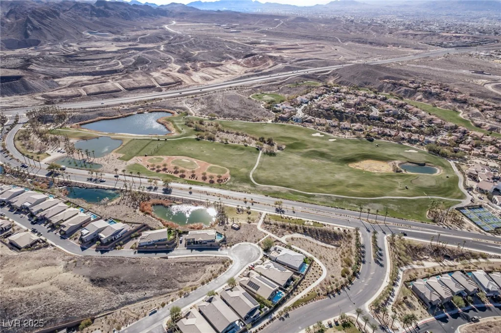 30 Hilltop Crest, Henderson, NV 89011