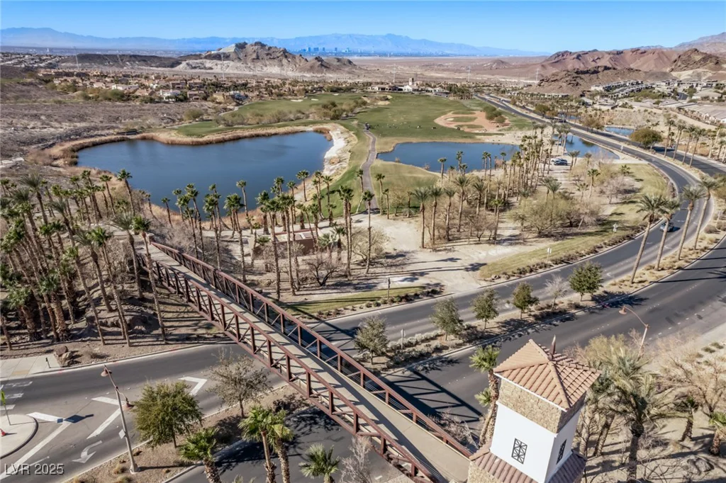30 Hilltop Crest, Henderson, NV 89011