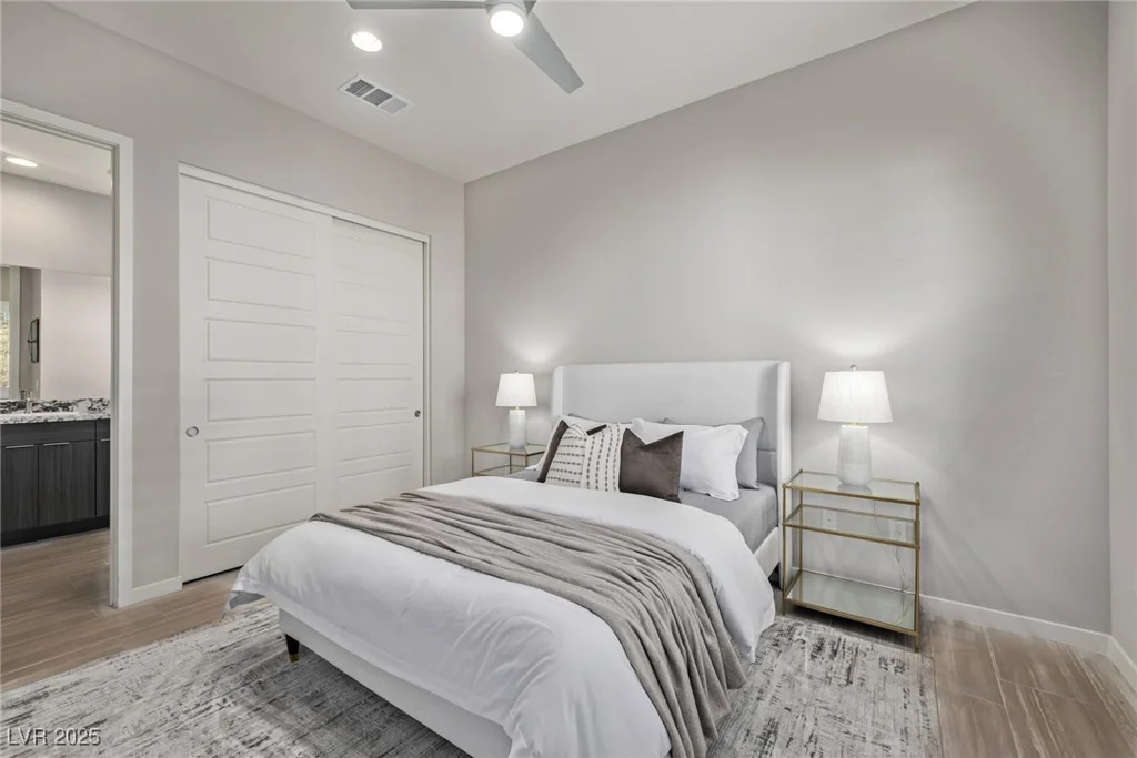 30 Hilltop Crest, Henderson, NV 89011