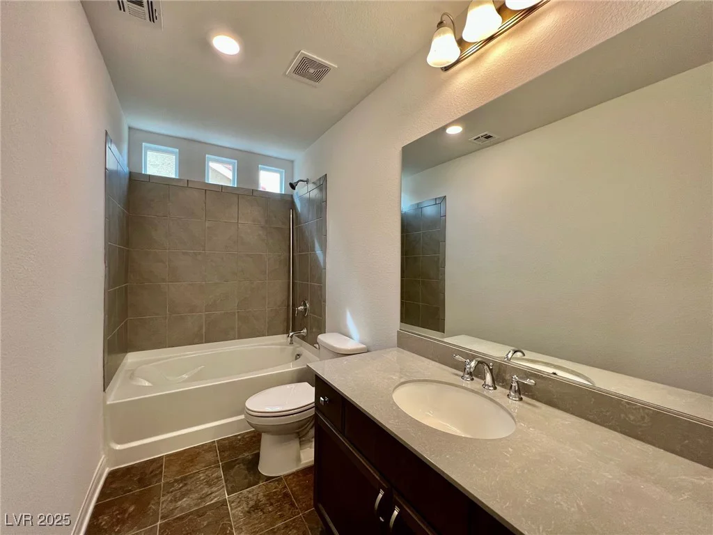 5699 Woodchester, Las Vegas, NV 89139