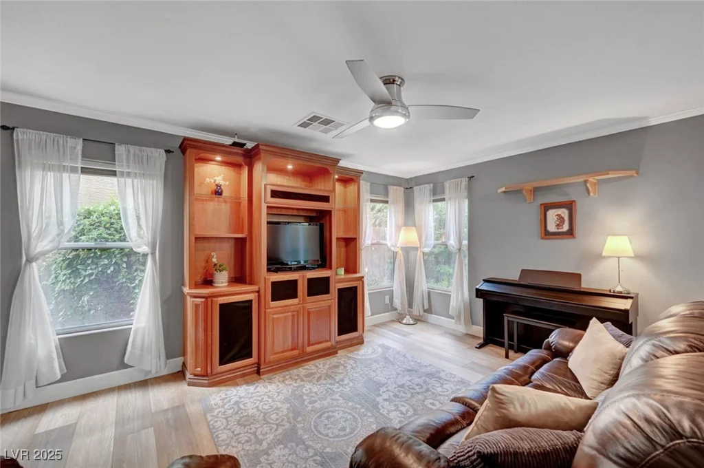 622 Quaint Acres, Las Vegas, NV 89183