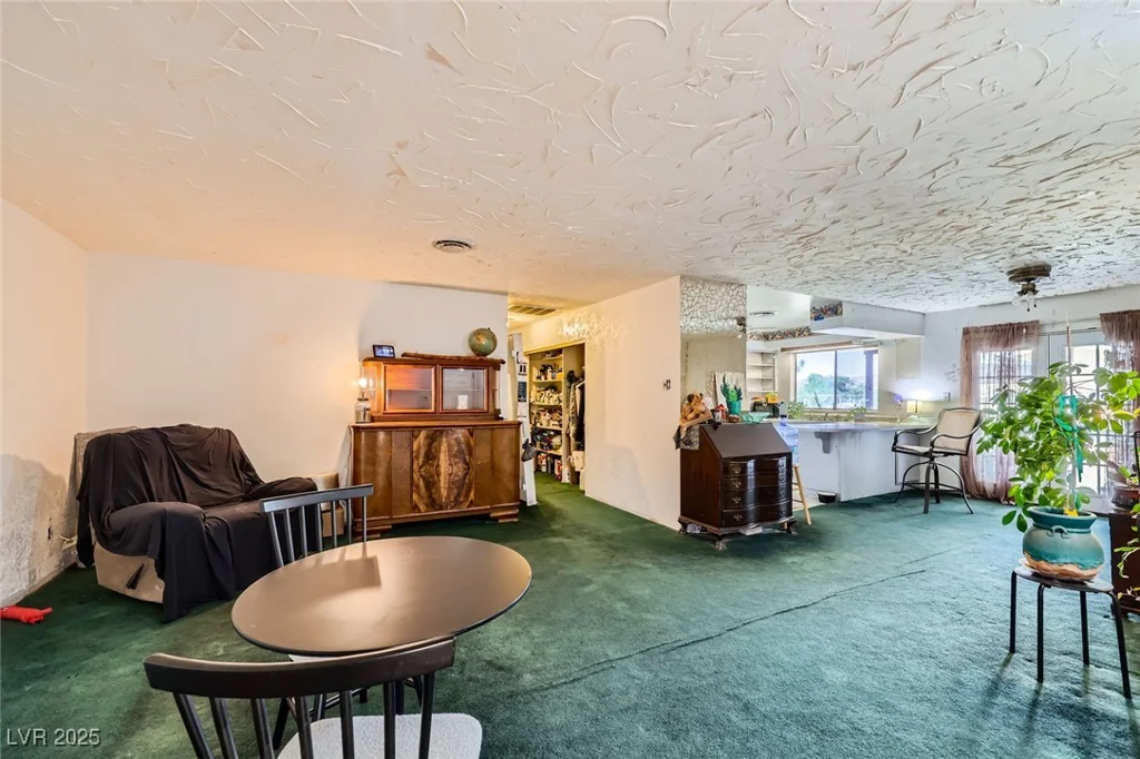 405 Scenic, Henderson, NV 89002