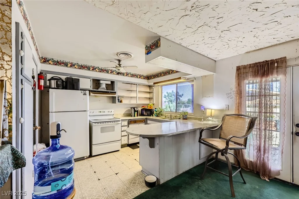 405 Scenic, Henderson, NV 89002