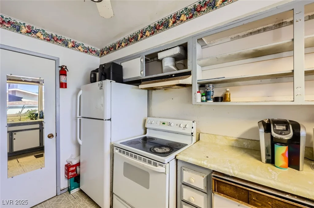 405 Scenic, Henderson, NV 89002