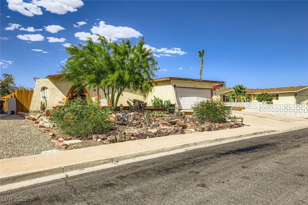 405 Scenic, Henderson, NV 89002