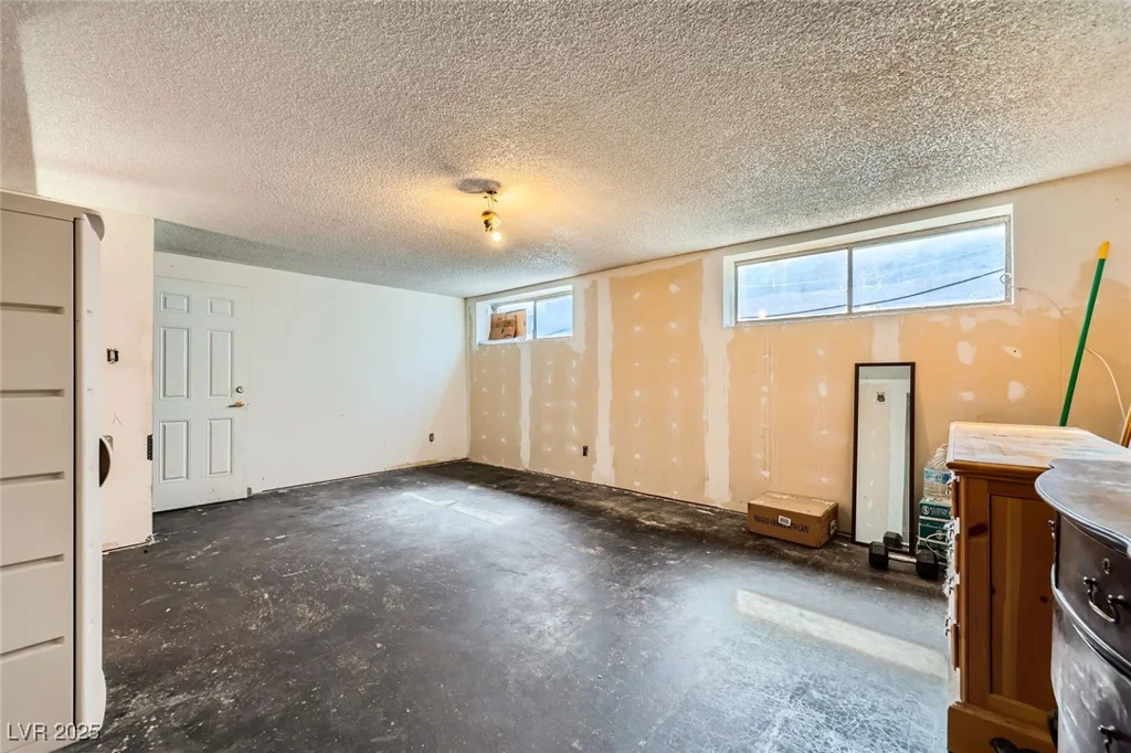 405 Scenic, Henderson, NV 89002