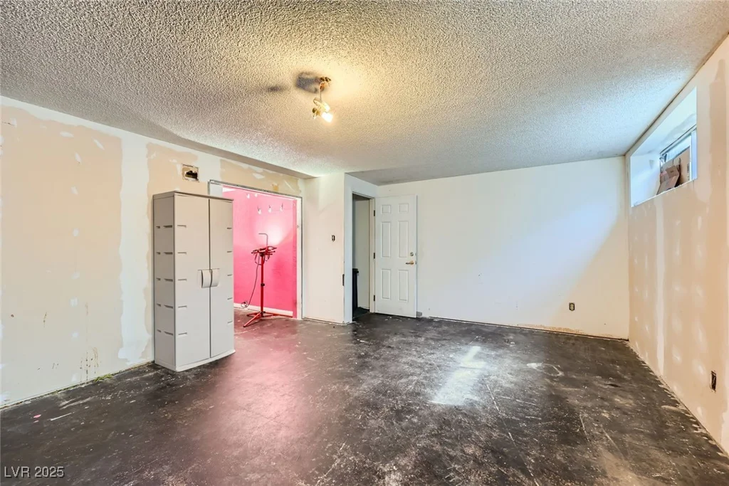 405 Scenic, Henderson, NV 89002