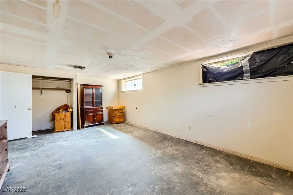 405 Scenic, Henderson, NV 89002