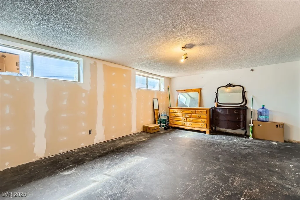 405 Scenic, Henderson, NV 89002