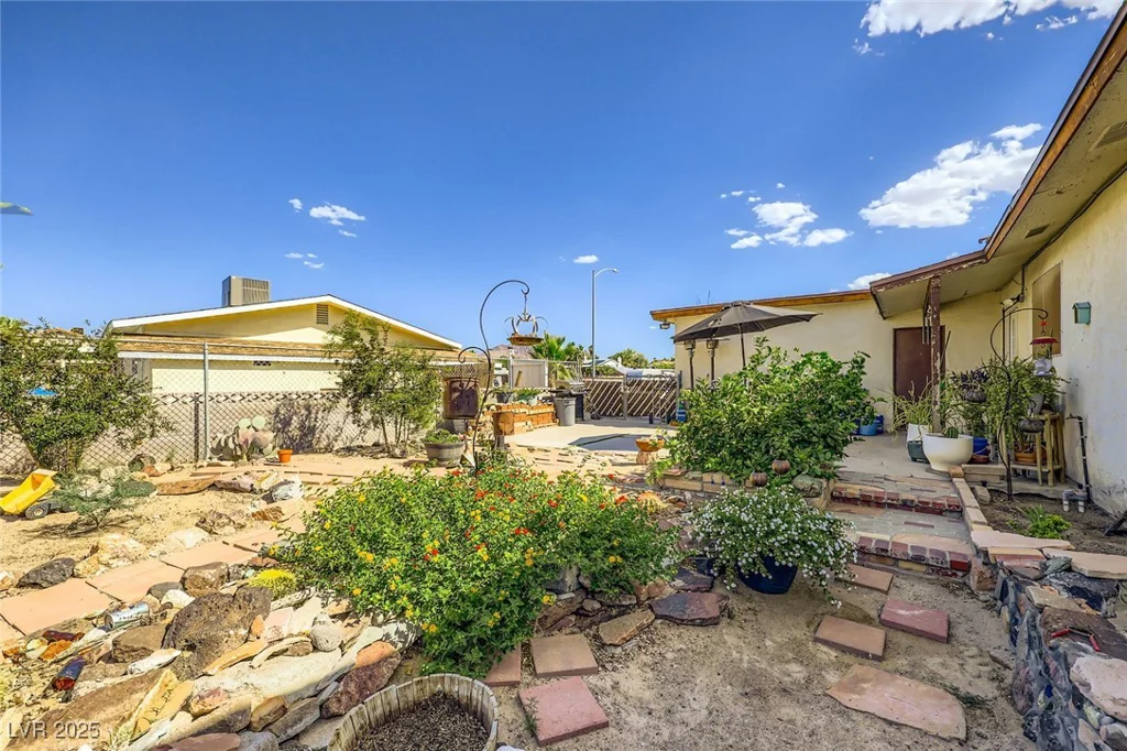 405 Scenic, Henderson, NV 89002
