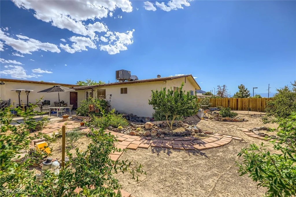 405 Scenic, Henderson, NV 89002