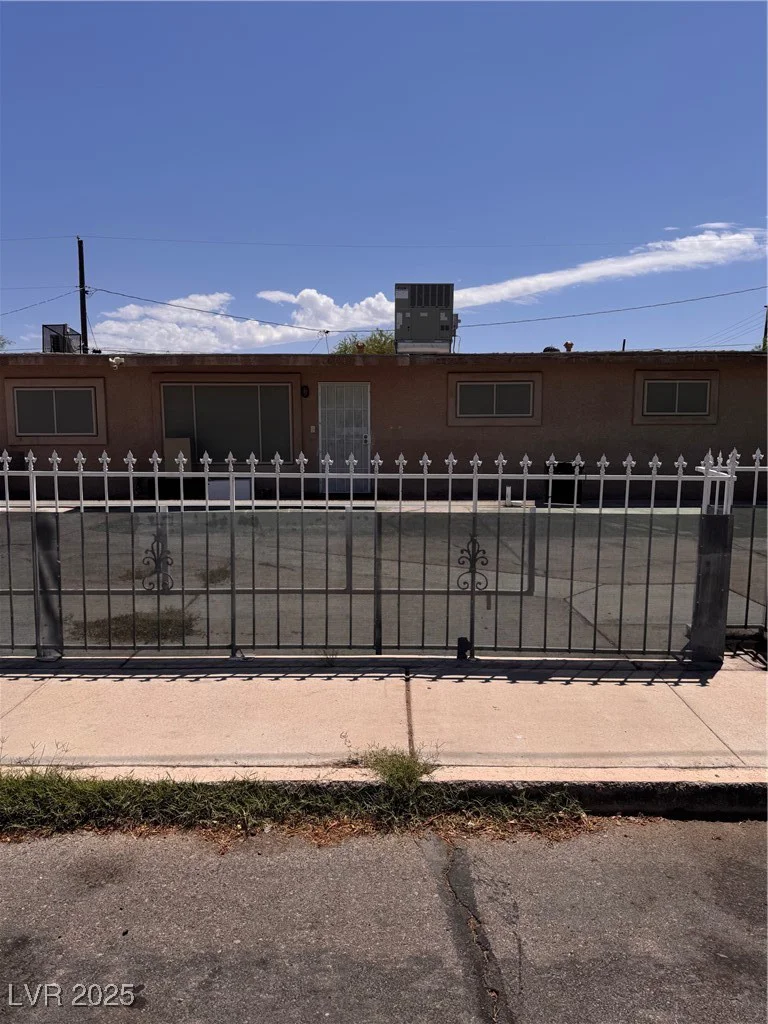 2604 Webster, North Las Vegas, NV 89030