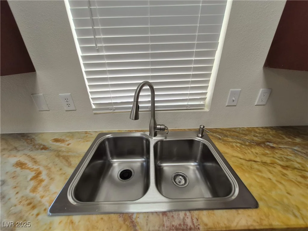 9341 Copper Villa, Las Vegas, NV 89129