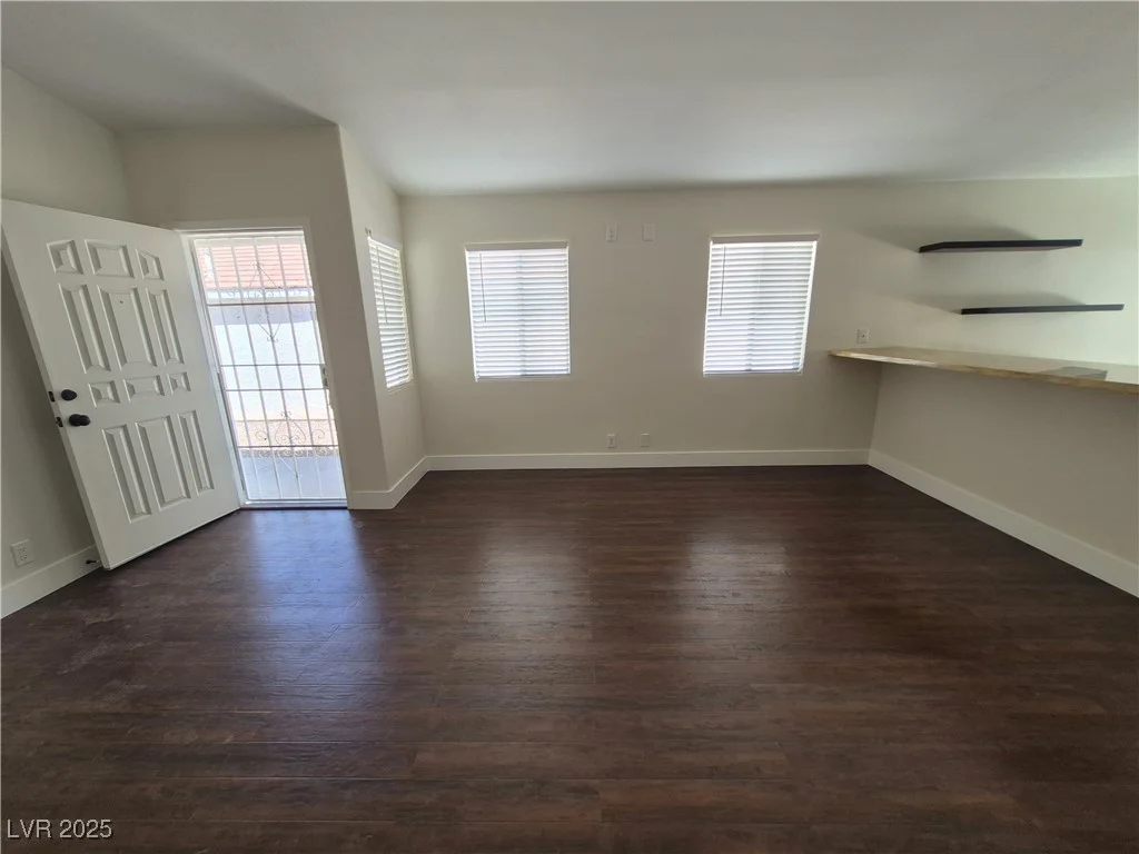 9341 Copper Villa, Las Vegas, NV 89129