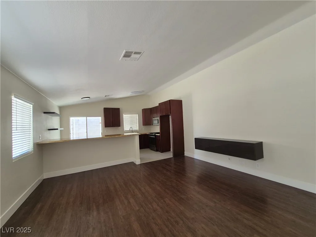 9341 Copper Villa, Las Vegas, NV 89129