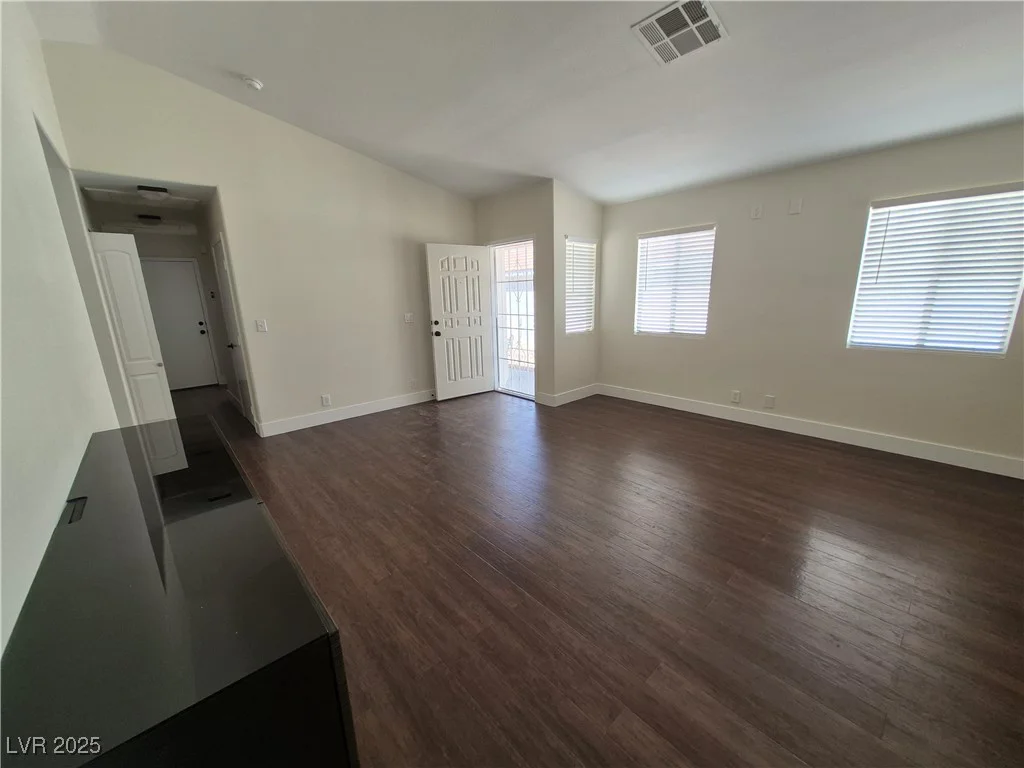 9341 Copper Villa, Las Vegas, NV 89129