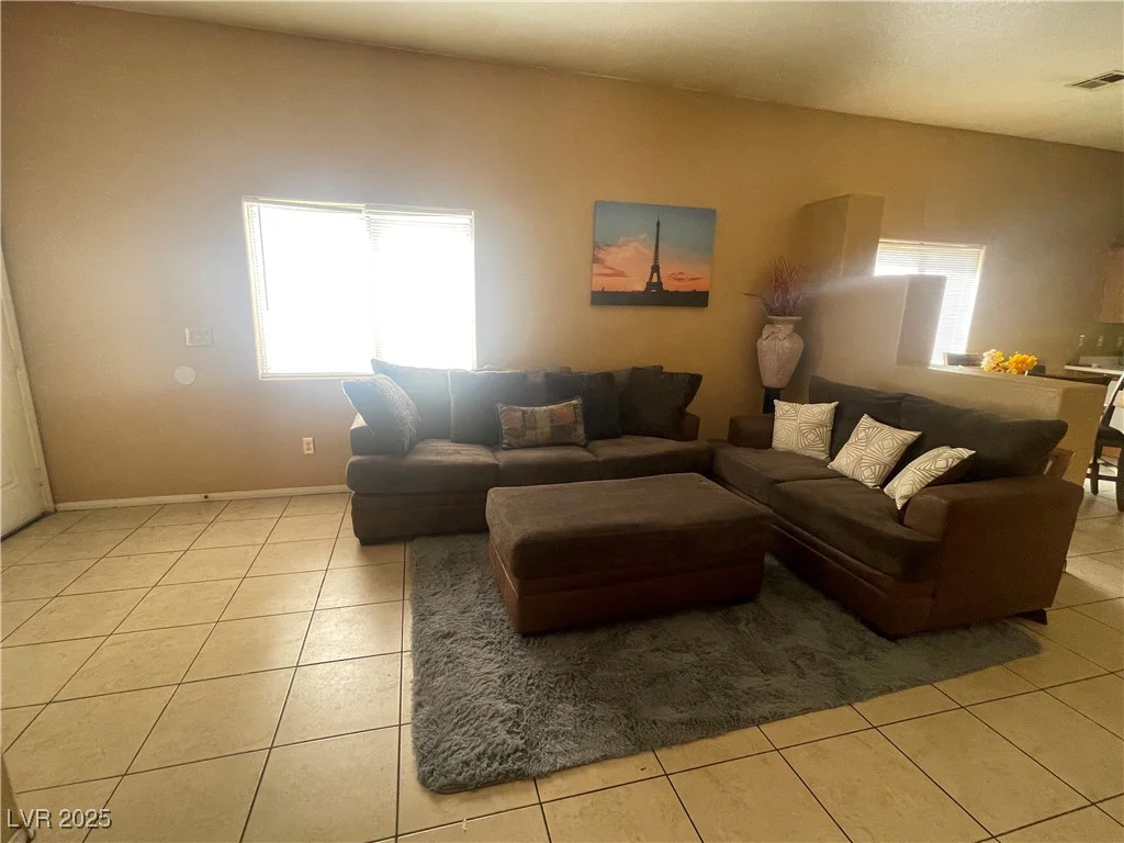 1667 Marion Bennet, Las Vegas, NV 89106