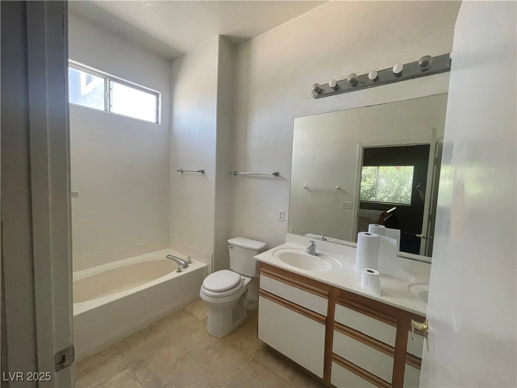 1667 Marion Bennet, Las Vegas, NV 89106