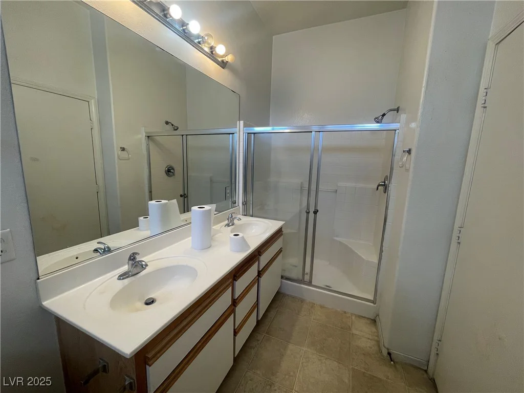 1667 Marion Bennet, Las Vegas, NV 89106