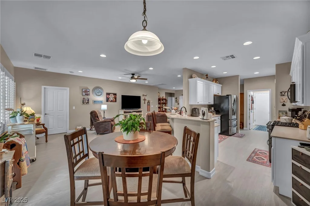 2621 Icy Moon, Henderson, NV 89044