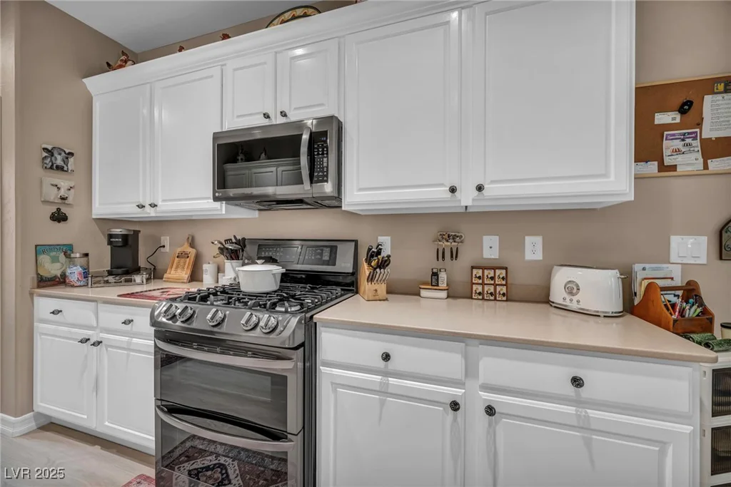 2621 Icy Moon, Henderson, NV 89044