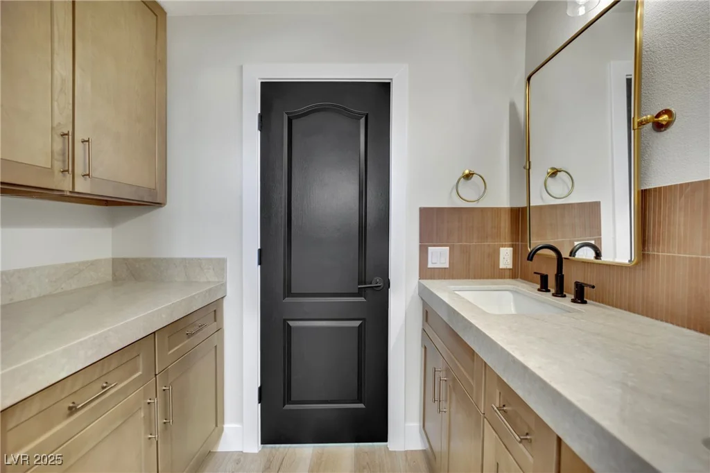 1984 Troon, Henderson, NV 89074