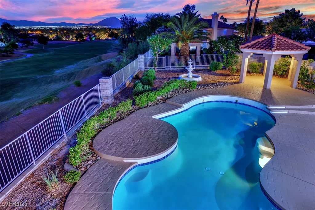 1984 Troon, Henderson, NV 89074