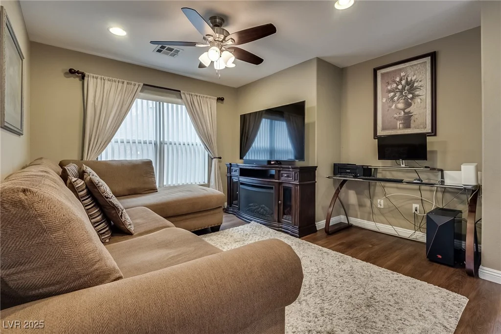 4609 Hearts Desire, Las Vegas, NV 89115