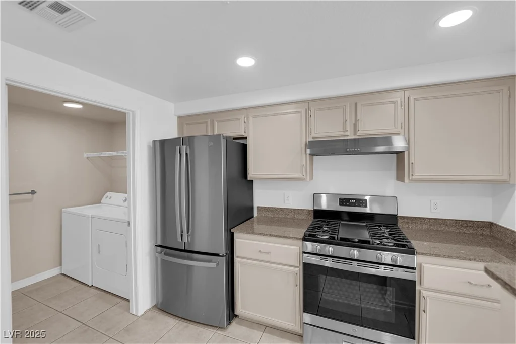 10550 Alexander, Las Vegas, NV 89129