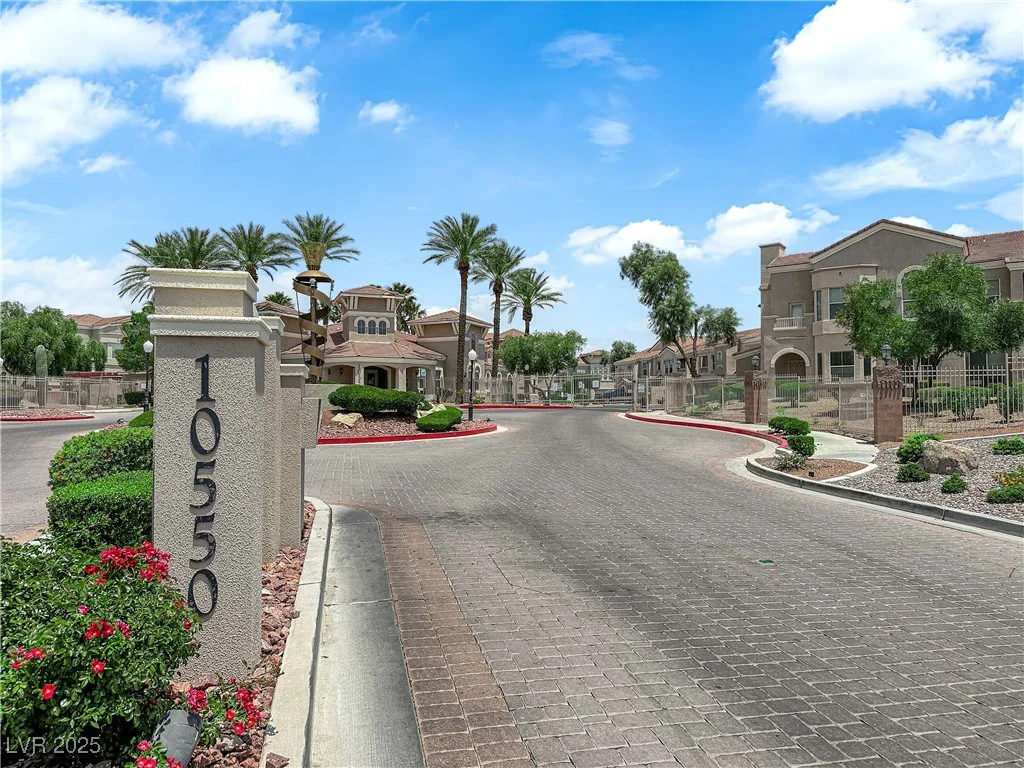 10550 Alexander, Las Vegas, NV 89129