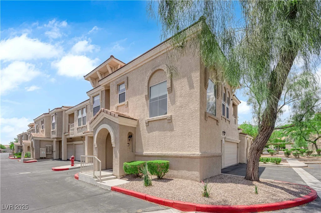 10550 Alexander, Las Vegas, NV 89129